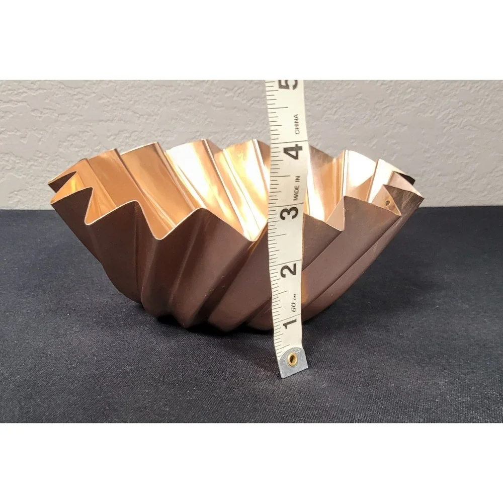 VTG 60s Copper Tone Pinwheel Jello Mold Swirl Starburst Fluted Aluminum Decor